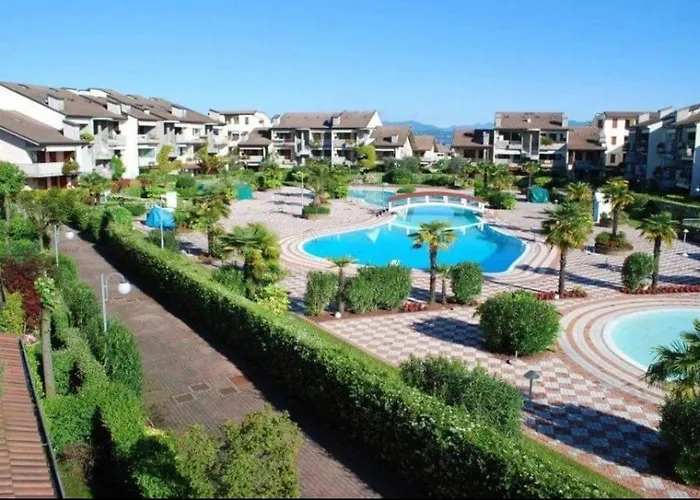 Casa Lorenzo 公寓 代森扎诺-德尔加达